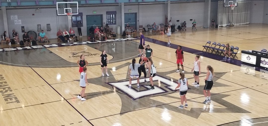 GCMapleLeafs_WB's tweet photo. GC Exposure Camp was an AMAZING group of young women today! BIG TIME SHOUT OUT to all the campers, GC players, coaches, &amp; evaluators that made this day such a success. LOTS of talent to see at "The Gunden" today! Look out for some future MapleLeafs from this group! #CultureWins https://t.co/0i1xZxe3s6
