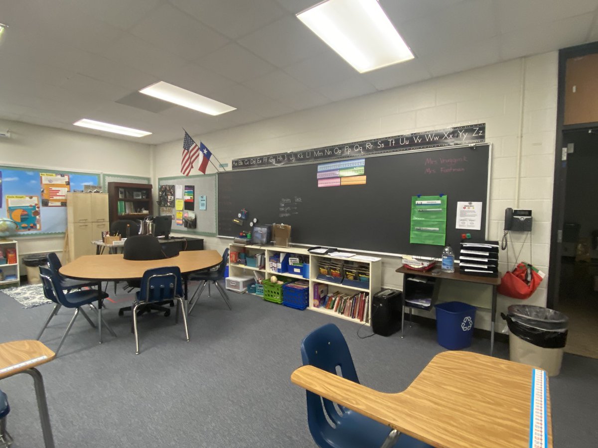 paigevrug's tweet photo. I put the final touches on my new classroom at Clear Lake Intermediate. I hope my students find it as functional, warm, and welcoming as I do. I can’t wait to meet our 6th grade Eagles on Monday and the 7th and 8th graders on Tuesday. https://t.co/UNmfIM2Hdf