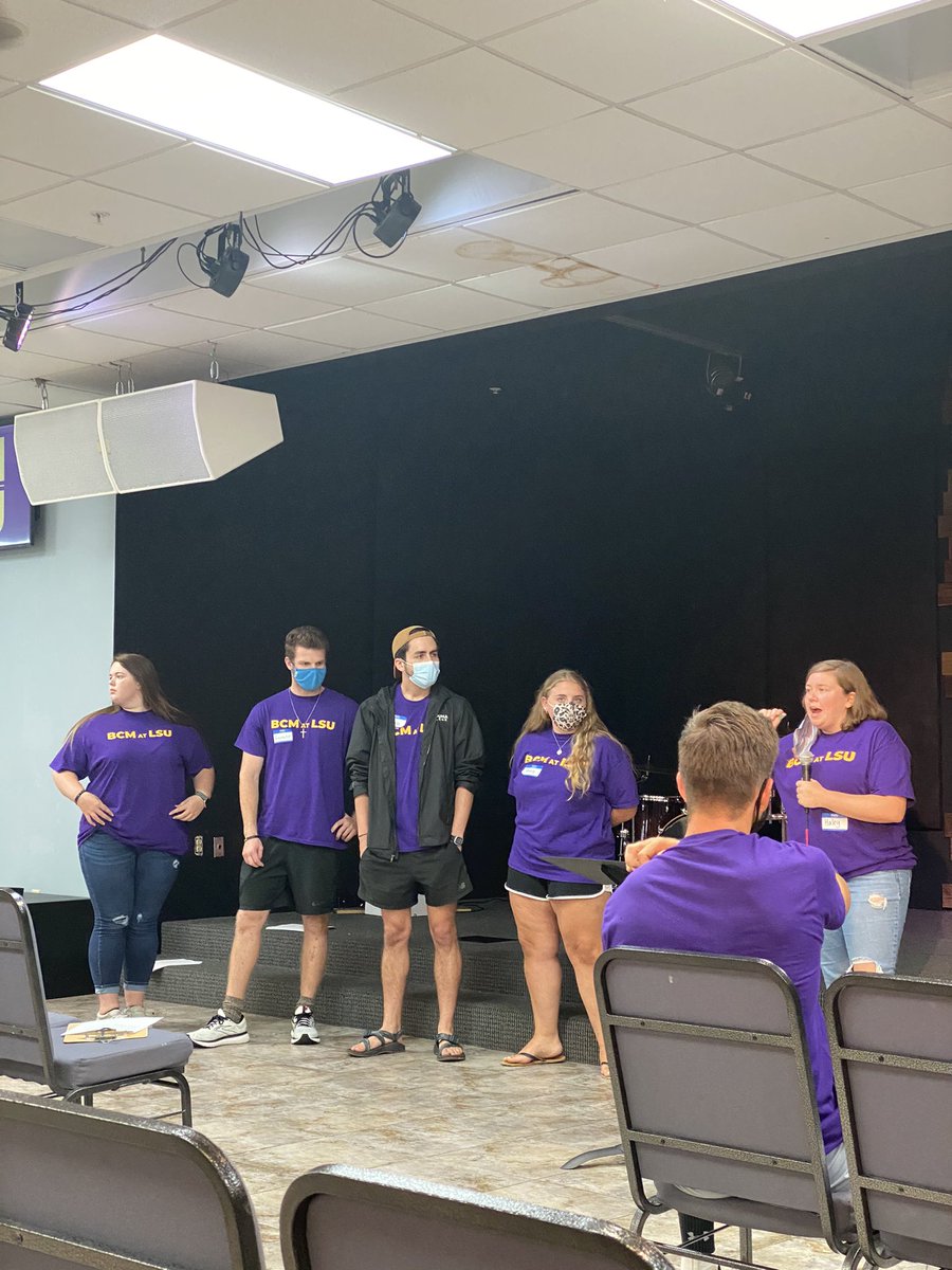 LSUBCM's tweet image. We have some upperclassmen walking the freshmen through some BCM Survival Suggestions!