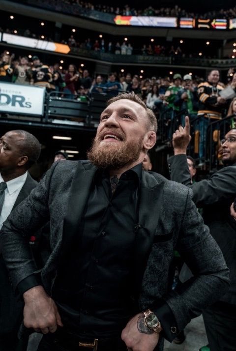 Fcb_Deven28's tweet photo. @TheNotoriousMMA how did u become the most paid athlete of all time? #asknotorius https://t.co/bJplC0LlT5