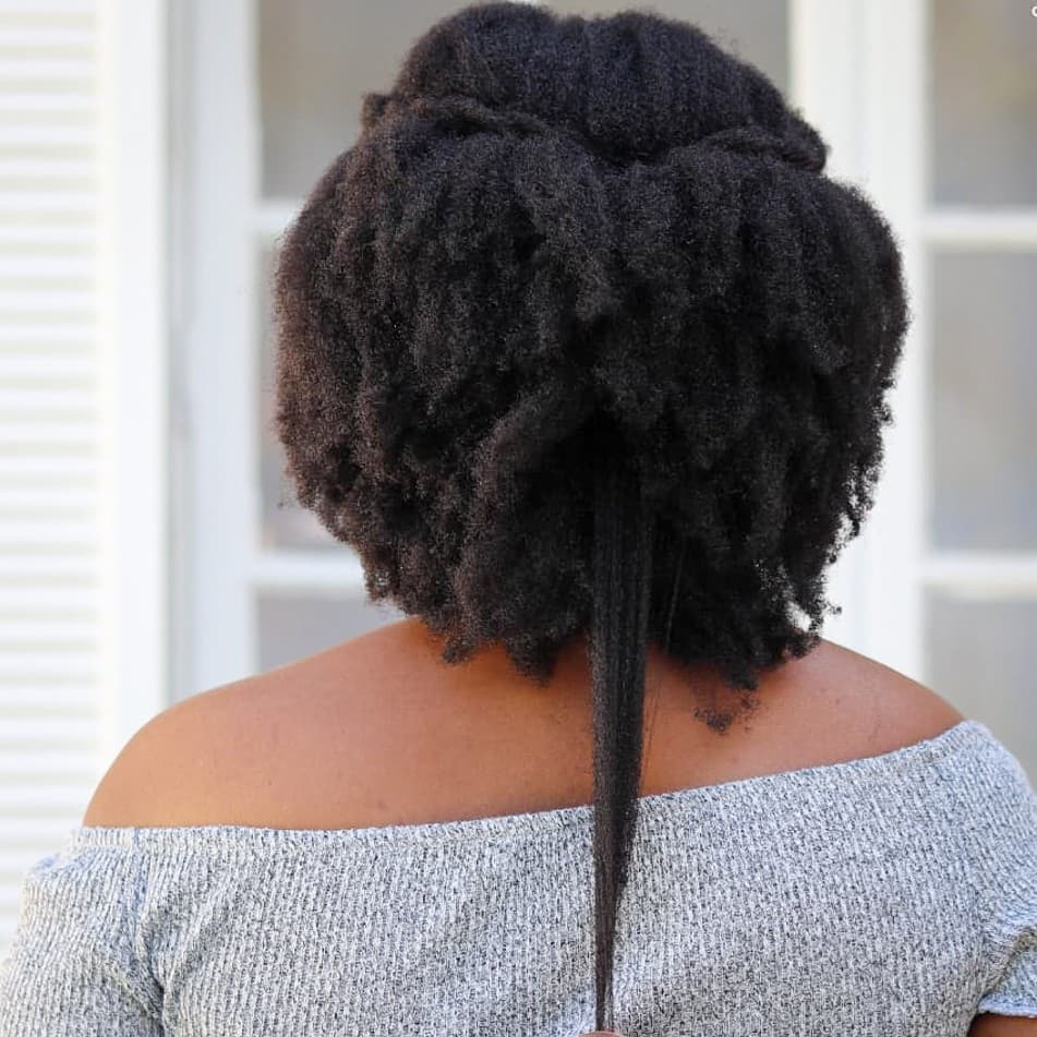 Get2Natural's tweet photo. What are your hair goals, length or health or both? 

Shop online https://t.co/n2s4J917dm 

#G2N
#naturalchixs 
#Get2Natural 
#naturalhaircommunity 
#naturalcurls 
#hairgoals 
#curlynatural https://t.co/bEkp7cVIoO