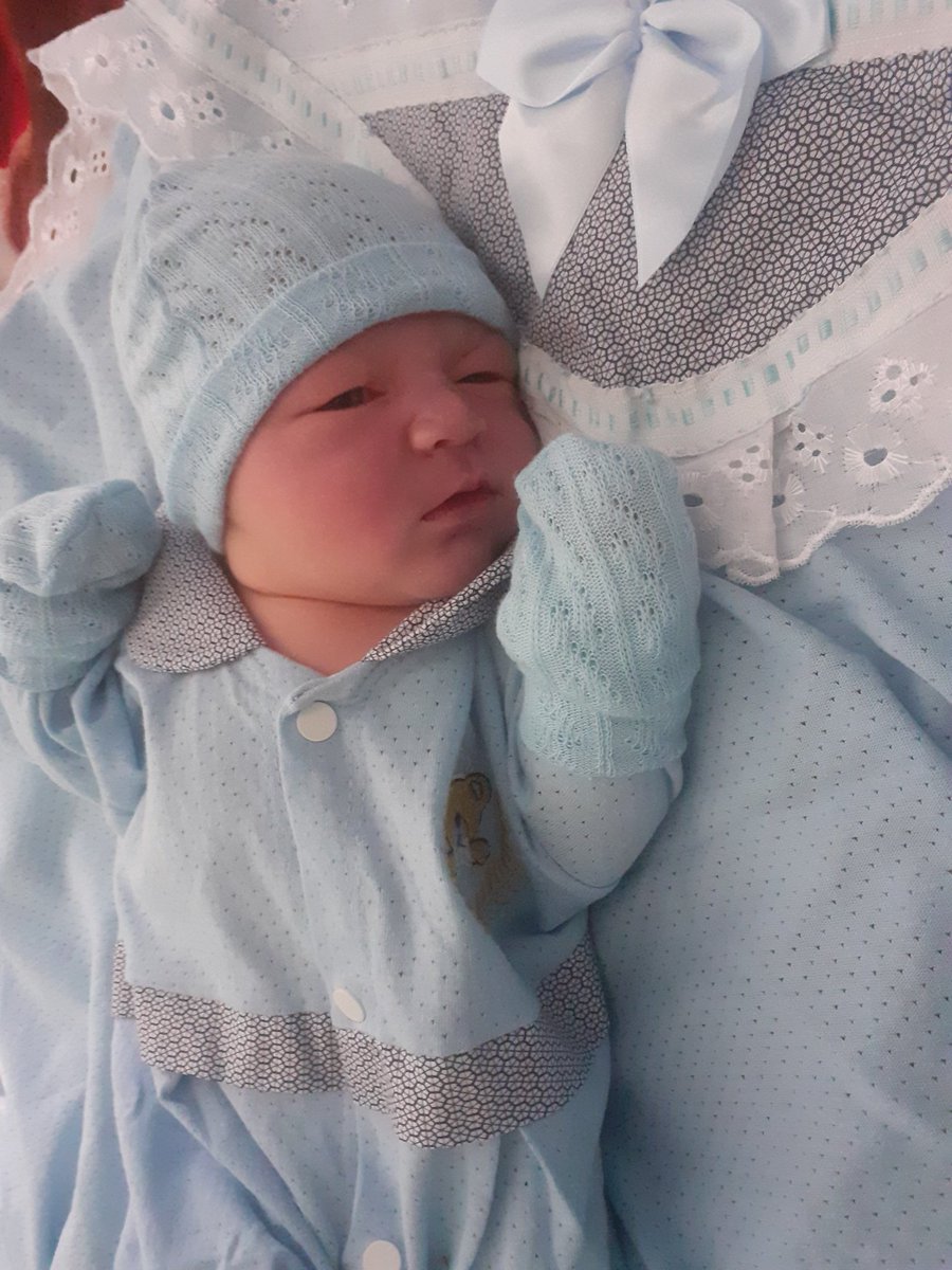 Opaa_Ana2's tweet photo. Você nasceu de mim e eu renasci de você!!💙👶
 papai do céu caprichou..💙🙏🥺 https://t.co/7R2jAS5Tjg