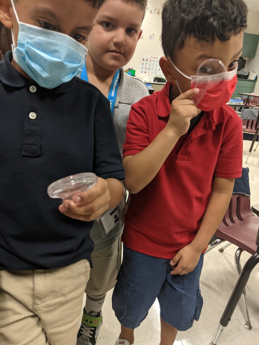 Mr_Marcotte's tweet photo. Our youngest Sea Turtles kicked off the first week of school with some science activities- using magnifying glasses to get a closer look and Elephant Toothpaste @lgeseaturtles https://t.co/iRQK164yV5