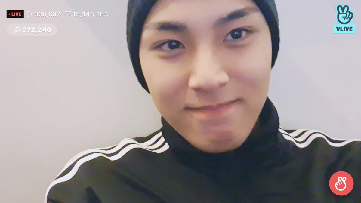 mingyuhourly's tweet photo. #MINGYU #민규 #세븐틴 #SEVENTEEN @pledis_17 https://t.co/FpLoDiIltw
