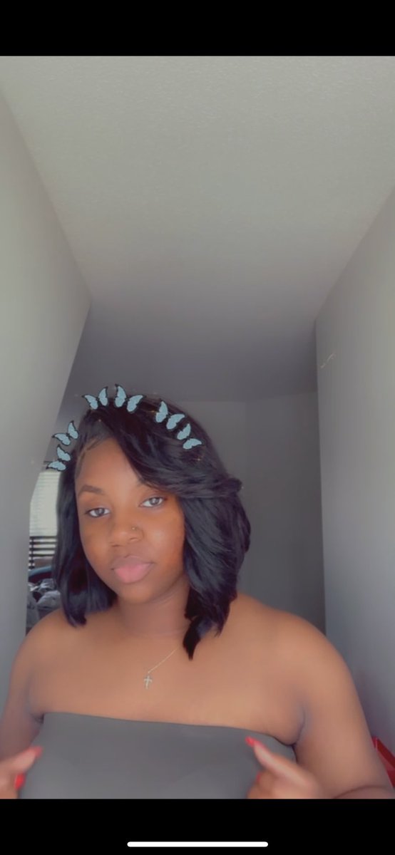 Zhaniiyaaa's tweet photo. #WhosWHOatUSCU 

•My name Zhaniya, aka Niya 🖤
•From the Met 📍
•Major: Nursing 
•#Uscu25
Follow my on ig: @nishell.e
Amos @pimpp.zee https://t.co/cFbefGrvAl