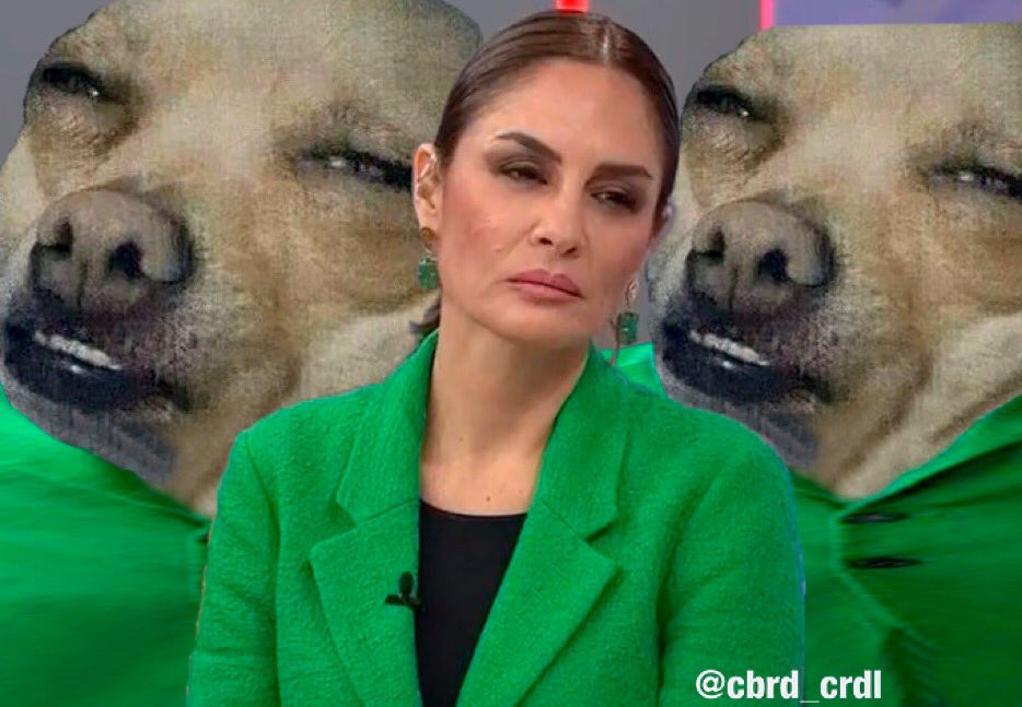 Indignados_P's tweet photo. Mavila viendo a “America Kids”conduciendo Cuarto Poder.
 #CuartoPoder https://t.co/2nAbkKtt45