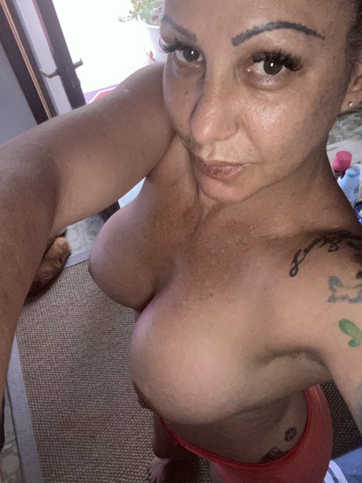 Luci Felina’s pics and videos