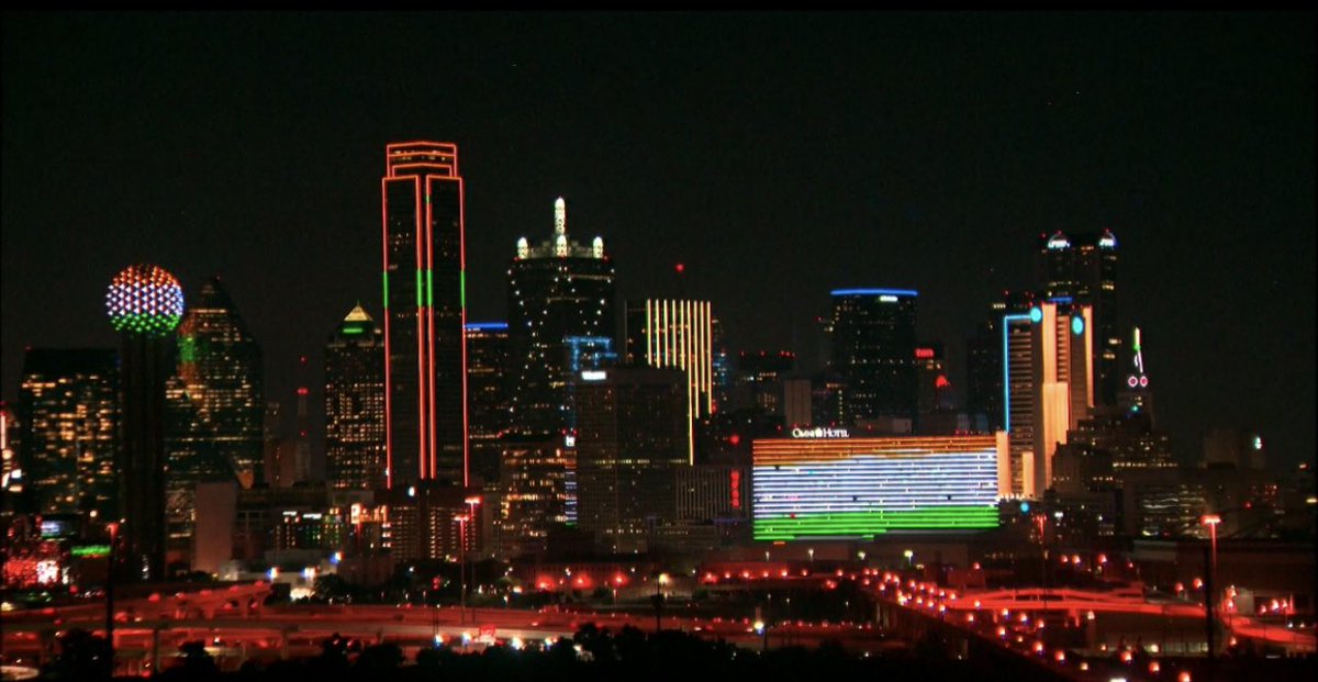 In honor of the 75th anniversary of India gaining independence from Great Britain, we’re lighting up for Indian Independence Day in Dallas. @IndianEmbassyUS @cgihou @SandhuTaranjitS #indiaIndependenceday 📸 @NBCDFW