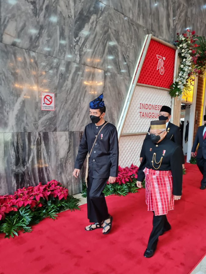 Ngaing gitu loch.... 
#Jokowi 
🇮🇩🇮🇩🇮🇩🇮🇩🇮🇩
🙏🙏🙏🙏🙏