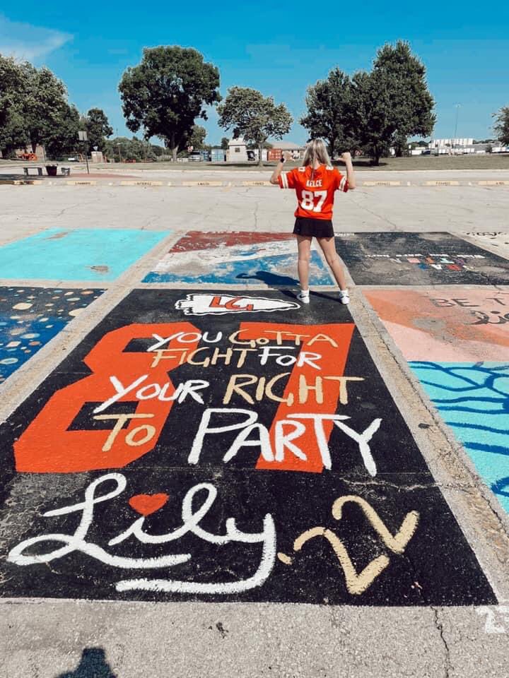 AmyGeitz's tweet image. Hey @tkelce check out my daughter’s parking spot for her Senior Year!