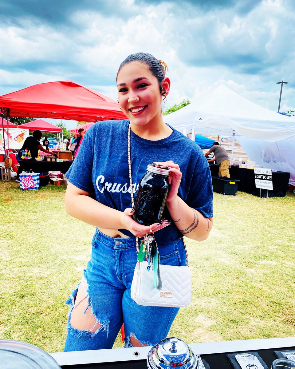 DonCafeTX's tweet photo. 🌹Another Happy CAFÉTERO‼️@xo_alexz  Came back for the refill!! ♥️🌹 and always giving Queen energy! 

☀️ALSO MAJOR MAJOR LOVE AND THANKS TO ALL OF YOU FOR TODAY AND EVERY DAY!!‼️‼️ #elmejor #Queen #SundayFunday #texaslocal #CoffeeLovers #caffeine #teamo https://t.co/9CK3R6xAjY