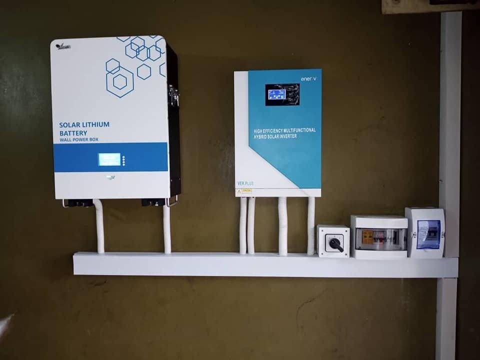 MeilingHoo's tweet image. Solar lithium battery + Hybrid solar inverter, your home best solar power backup. 😊😊😊
Welcome to contact me for more solar power system information.