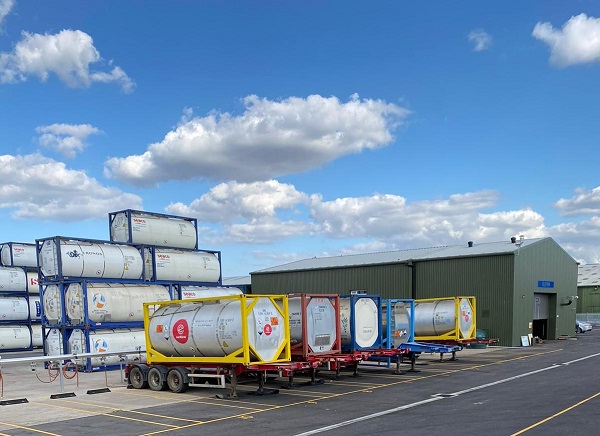BulkDistributor's tweet photo. Stolt Tank Containers (STC) has expanded its global network with the opening of Tank Wash Scotland Ltd, a new ISO tank depot.
Read more here:
https://t.co/YOvietncnA
#tankcontainers #ISOtank #scotland #stolttankcontainers https://t.co/nCZzCMU2Ga