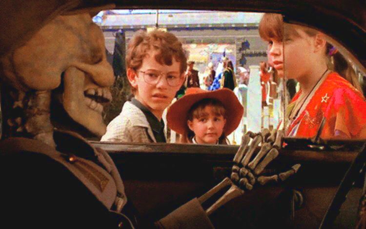 horrorsthetics's tweet photo. halloweentown • (1998) 🎃 https://t.co/lMEnOFfEPb