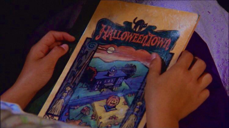 horrorsthetics's tweet photo. halloweentown • (1998) 🎃 https://t.co/lMEnOFfEPb
