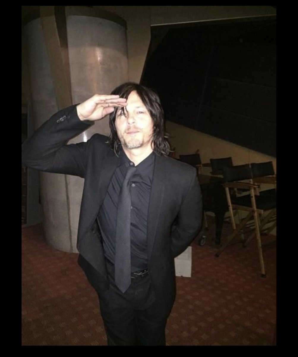 norman reedus tweet media