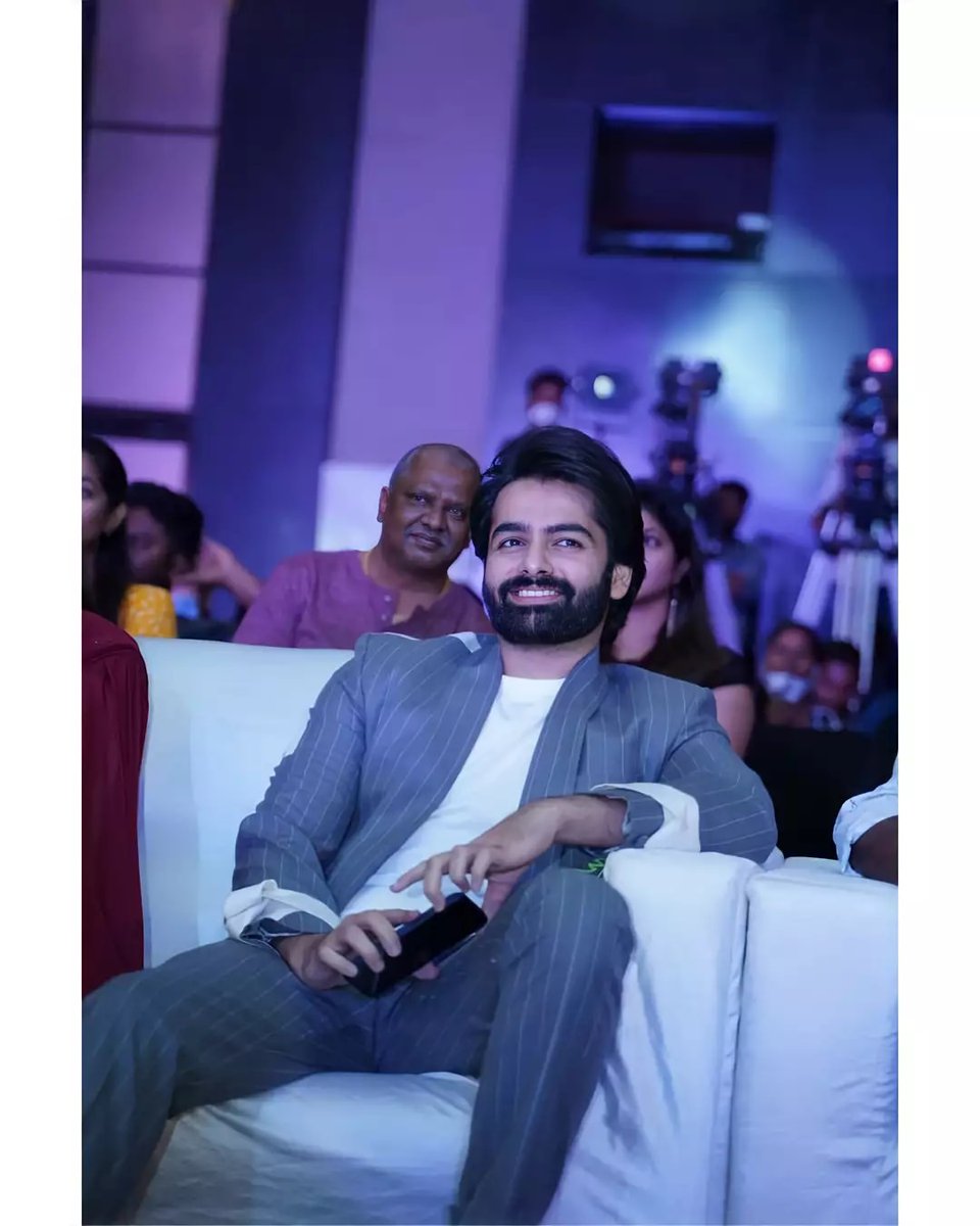 MShivaReddyMLA's tweet photo. #ThrowBackStills - Energetic β @ramsayz At #REDTheFilm Pre Release Event π€©
β€οΈ Love .... #RAPO
#RAmPOthineni #RAPO19 https://t.co/u82r50S9t9
