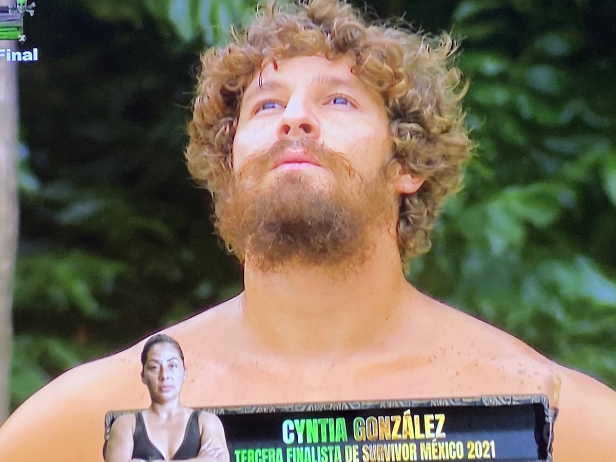 mayers44's tweet photo. Gracias cyntia por regalarnos este momento y sacar al más lacra de la competencia. Acabaste con las hienas . Eres una Reyna!! Tú ya ganaste  #SurvivorGranFinal 
EN LA FINAL CON CYN 
JULIO CAMPEÓN JAGUAR https://t.co/K9sgUNuZ6t