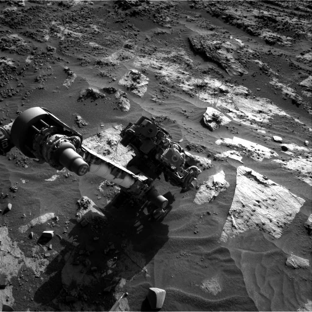 MarsMissionImgs's tweet photo. #CuriosityRover image taken on #Sol3208 at 3:23:49.494 PM with #Navcam #Mars #NASA #Space https://t.co/MAjTaxqwHz