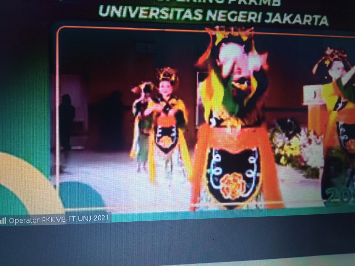 fkryspt_02's tweet photo. #AkuUNJ2021 #PKKMBUNJ2021 #OpeningPKKMBUNJ2021 
@UNJ_Official https://t.co/8X1fhPveu4