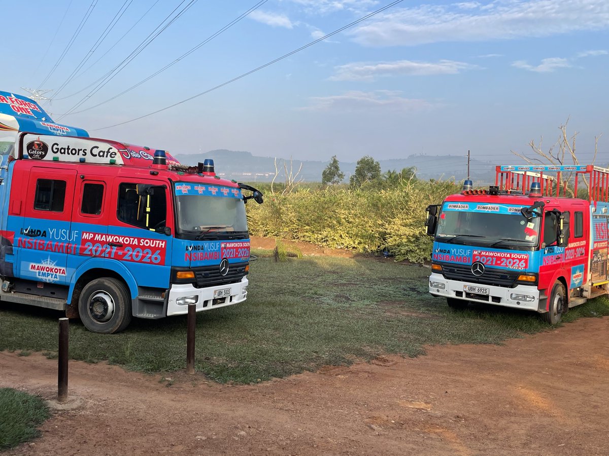 GodberTumushabe's tweet image. Very rare to find #AirforceOne and #Bombadier parked in the same apot. It’s on ⁦@FDCOfficial1⁩’s Yusuf Nsibambi who managed to park them here at Jalia City ⁦@wadadamichael⁩ ⁦@USAmbUganda⁩ ⁦@USStateDepartm2⁩