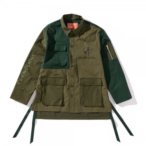 STAYREAL_Tokyo's tweet photo. 【40%OFF】少し肌寒いときに着るアイテムを紹介②！オーバーサイズのシルエットになっているので、羽織りものとして使うのもおしゃれで便利！

★クーポンコード［SALE40］

✨生地切替シャツ👉🏻
https://t.co/1m7khcS8IY

✨ツーポケ付きシャツ👉🏻
https://t.co/oiiAcJyaPi

#おすすめ
#セール https://t.co/fudvEWMWjU