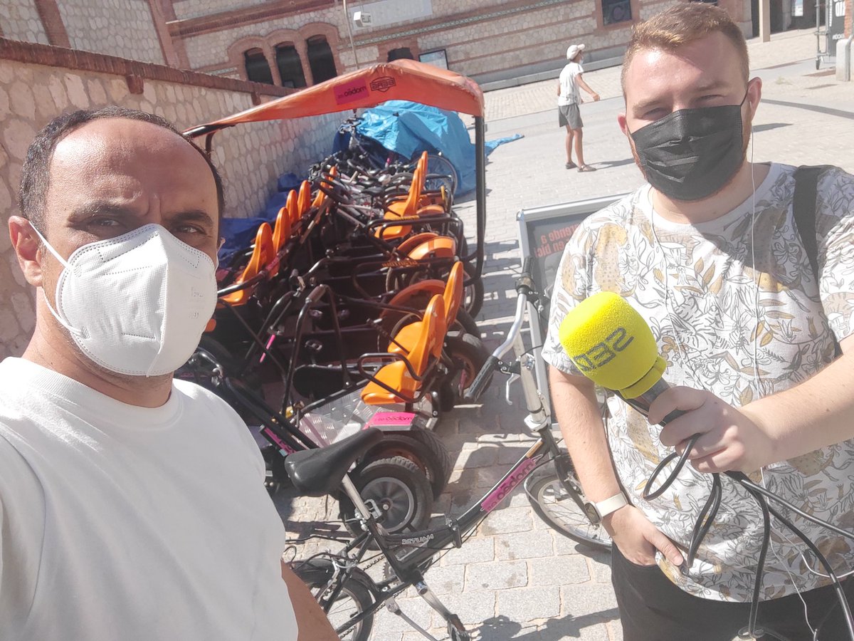 Mobeo_es's tweet photo. en minutos estaremos en @HoyxHoyMadrid de la cadena Ser hablando de nuestra biciescuela en directo @mataderomadrid #mataderomadrid https://t.co/IfeSOjzB7b