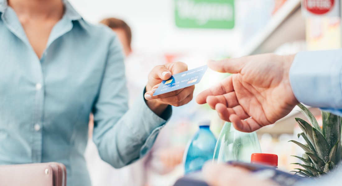erocery's tweet photo. Best tips How to Stop Wasting Money on Groceries
The Big issue in saving money is wasting money on unnecessary things. 
https://t.co/MOmXrcEew9
#Erocery #onlinegrocerystore #onlinegroceryshopping #savemoney https://t.co/6NvyHeaWgh