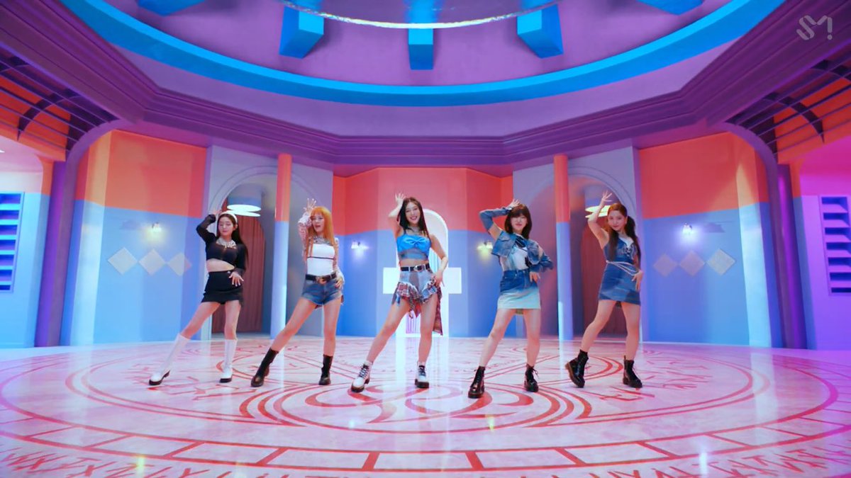 oshviwon's tweet photo. QUEENS IKTR

QUEENDOM IS OPEN
#QueendomCome
#레드벨벳_퀸덤_가보자고 
@RVsmtown https://t.co/2aDYCxzoe3