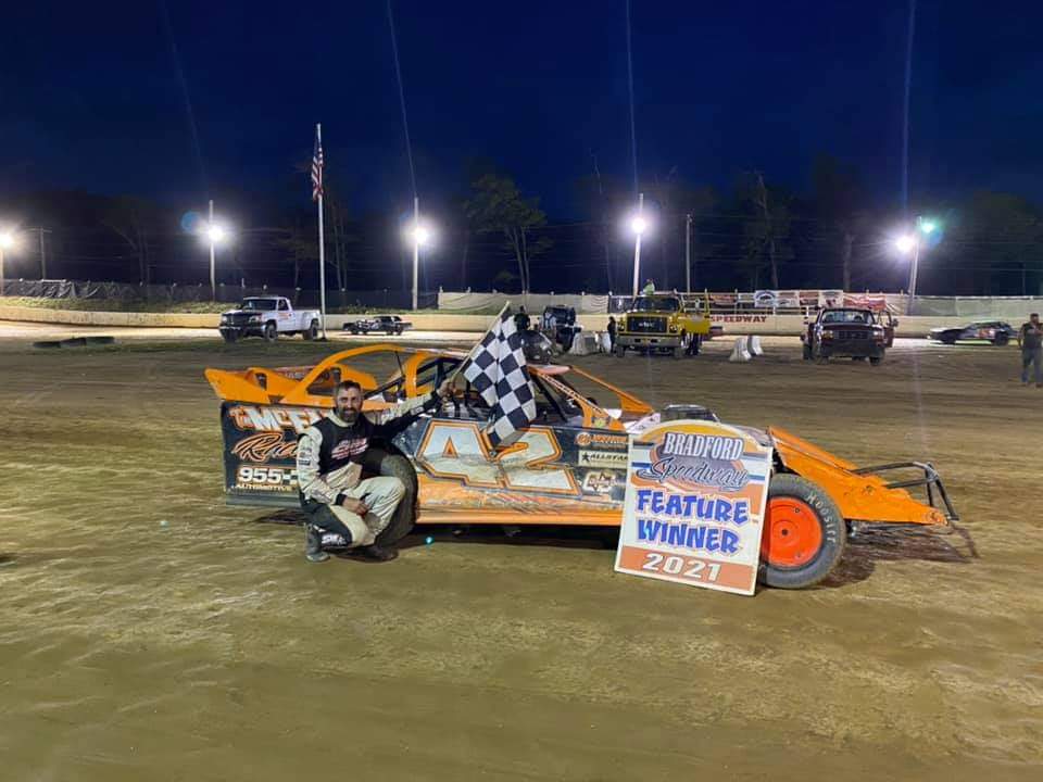 RUSHProMods's tweet photo. .@dixshock50 won his 5th feature at Bradford Speedway on Sunday night &amp; the 6th overall in @paceperformance Weekly Series action in 2021 https://t.co/lMe7lG81F1