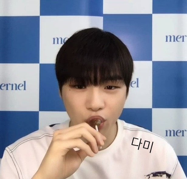 mewchaaaa's tweet photo. น่ารักมาก อยุ่ไม่ได้แล้ว https://t.co/rTRVlkwHjr