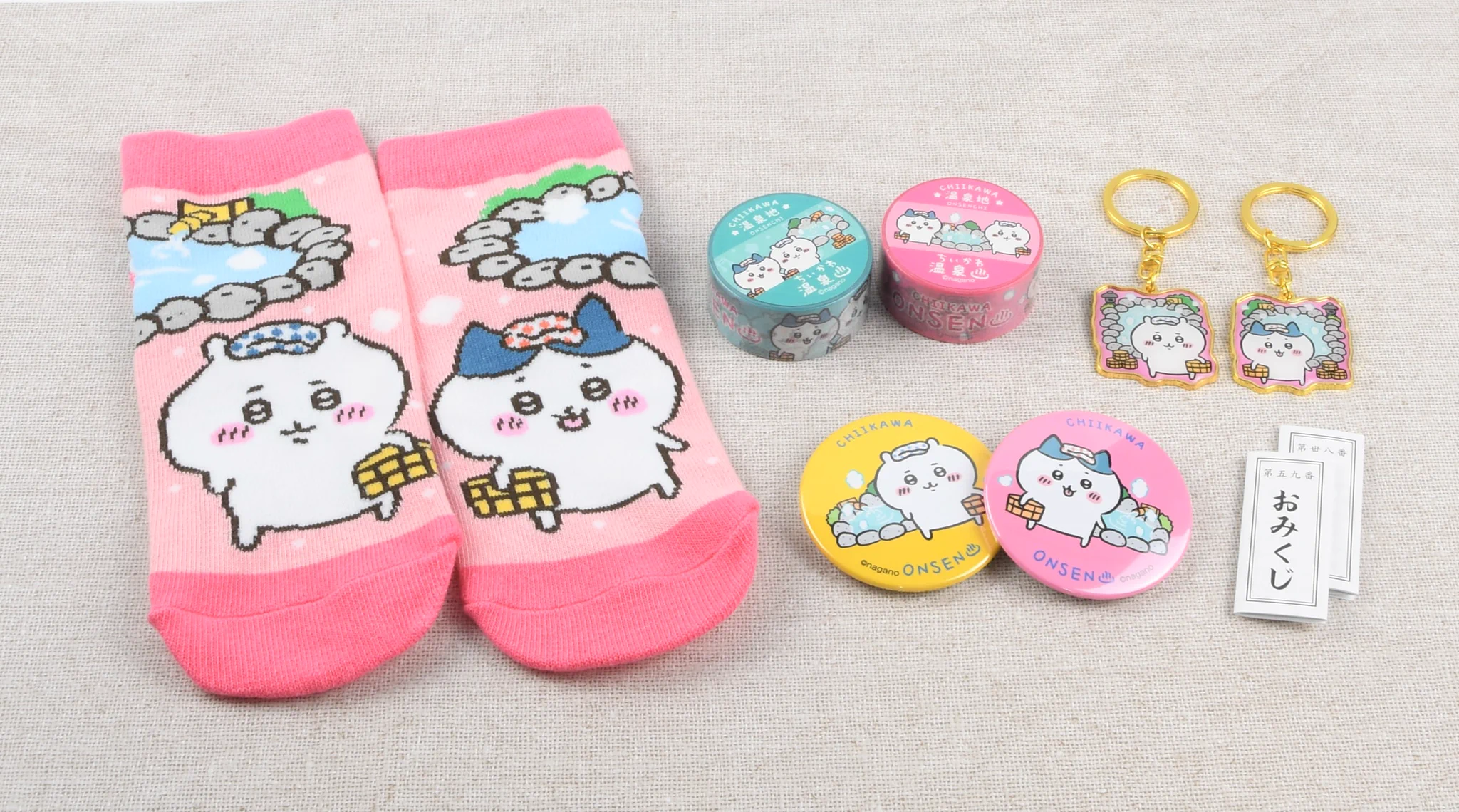 ちいかわ ご当地 キーホルダー ＋ 缶バッジ セット ご当地ちいかわグッズ 公式 on X: 