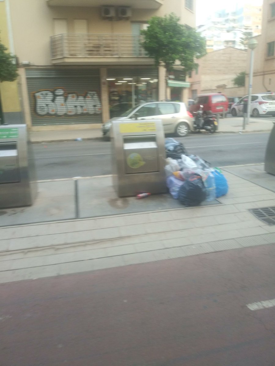 bertaasensi's tweet photo. @EMAYA_Palma @ajuntpalma @hila @diariodmallorca Dilluns16/98/21 8h.  c. Arxiduc Lluís Salvador https://t.co/7WbB5Rkl14