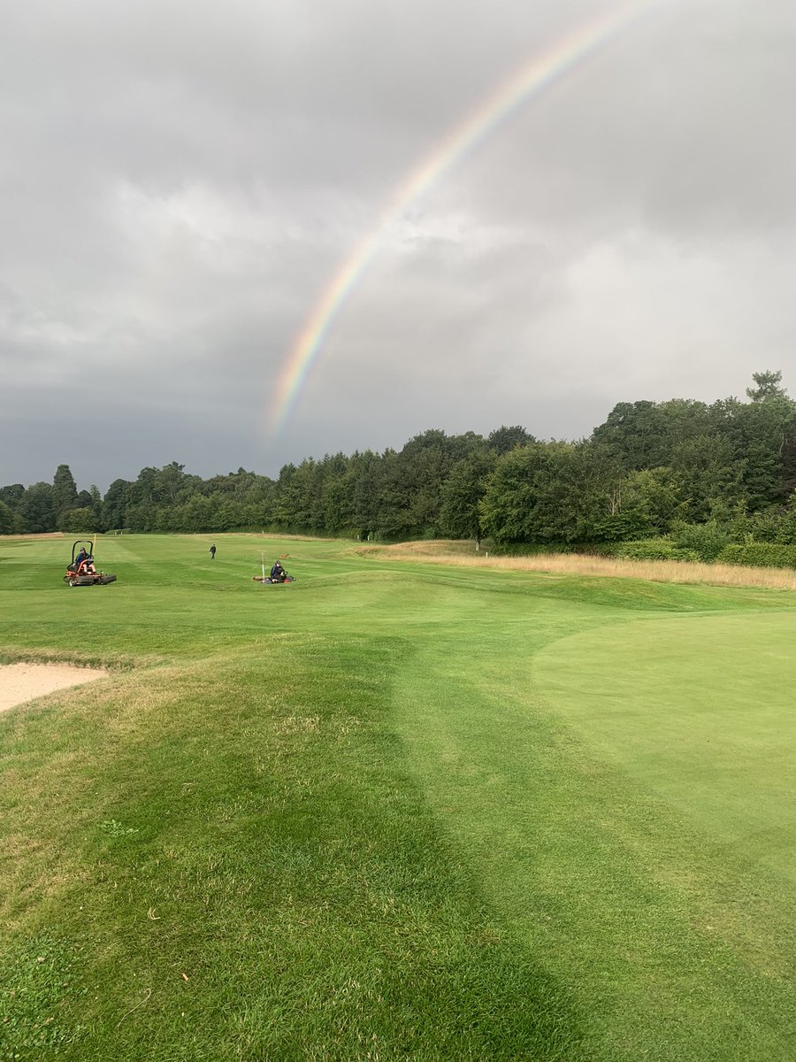 Monday morning set up 🌈⛳️