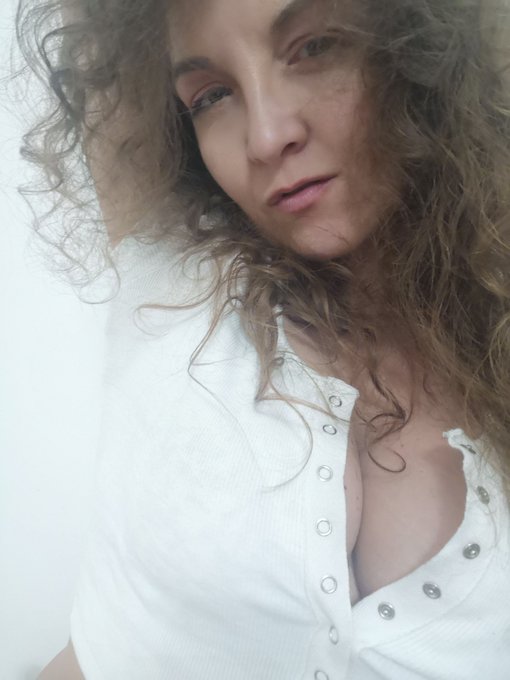 Bon lundi les coquins ! https://t.co/973IELn4tW