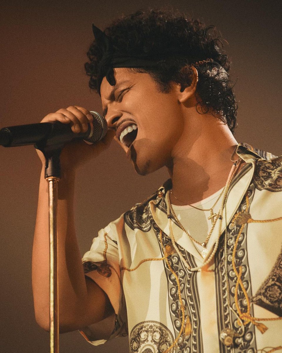 Bruno Mars is art.