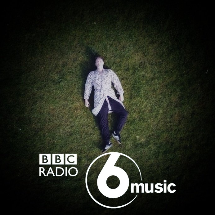 A MASSIVE thanks to @Dave_Monks for including our single #NoGood in this week's #BBCIntroducingMixtape on @BBC6Music this morning

We're made up to be back on #6music again - THANK YOU!

Listen again on the @BBCSounds App or at the link below (51 mins) 

bbc.co.uk/programmes/m00…