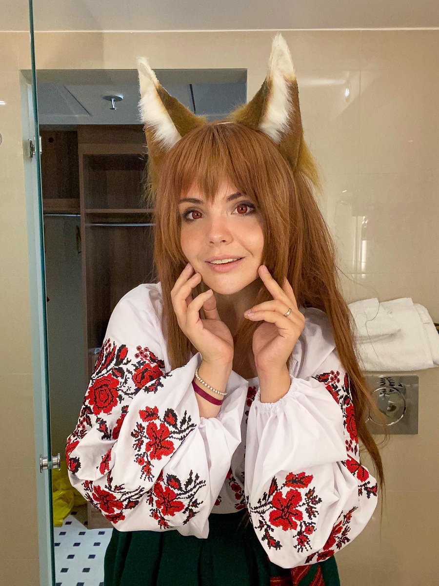 Horo? Horo! 

#cosplay https://t.co/HZmFNQx4Zn