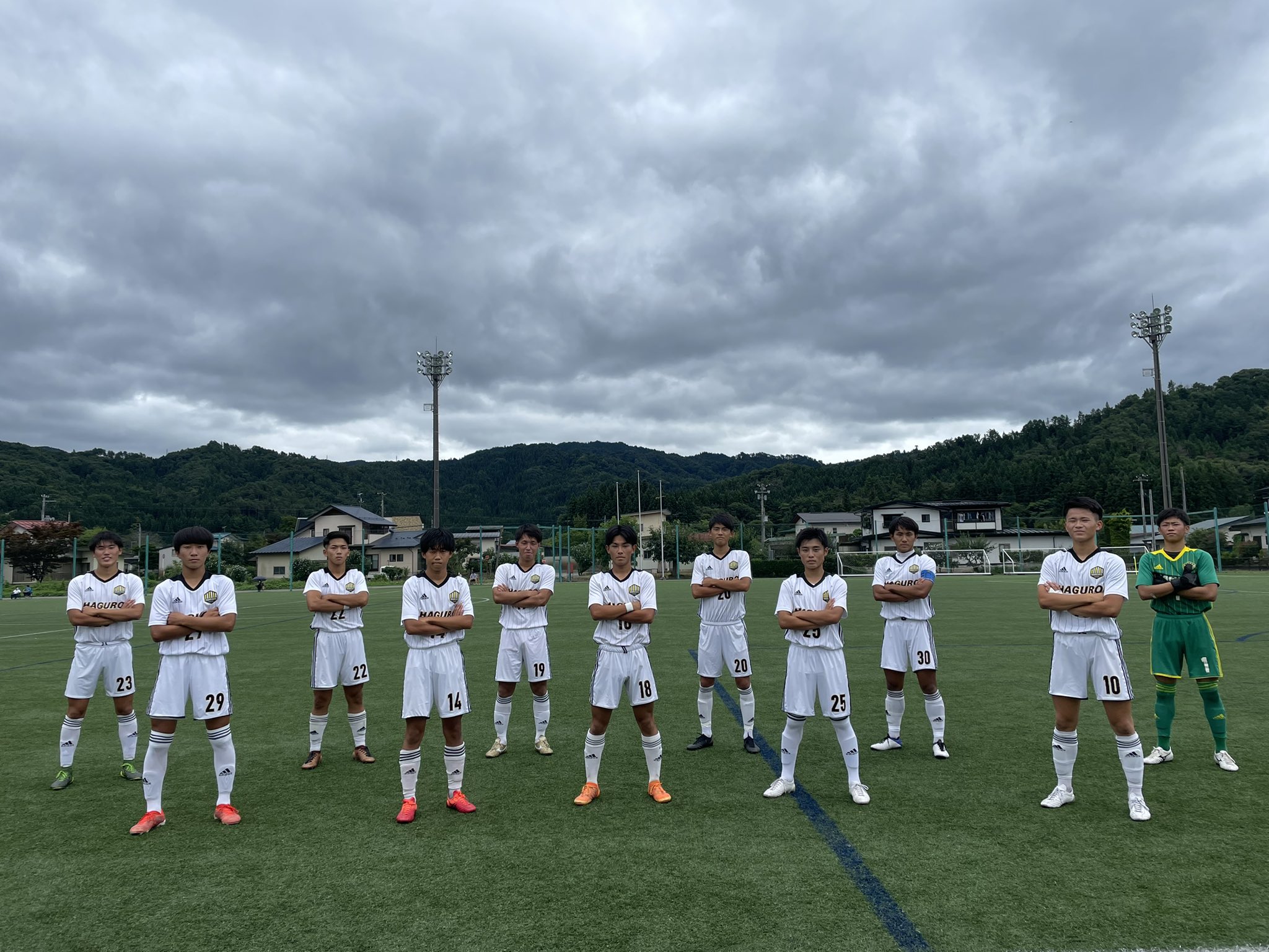 羽黒高校男子サッカー部 県リーグ 1部 8 16 月 Vs 山形商業高校 試合結果 4 0勝ち 得点者 佐藤聡汰郎 3 稲葉皓己 次節 8 19 木 山形市球技場 Vs 日大山形高校 15時00分キックオフ T Co R4ck7qnuvi Twitter