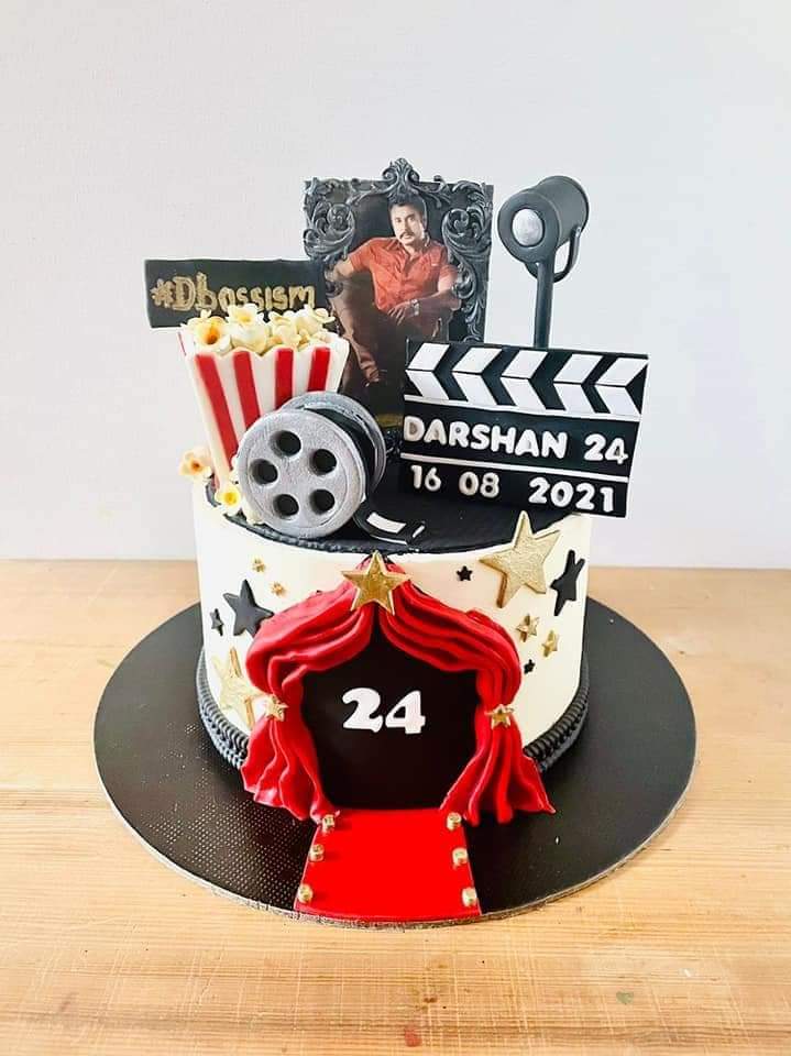 DFDH7999's tweet photo. Today Exclusive Pic #DBoss #24YearsOfBOSSism #D55 #Darshan
@dasadarshan @Darshanfans171 @DBossTrends @DSS_TeamMandya @Dcompany171 https://t.co/fLXPNhTNqr
