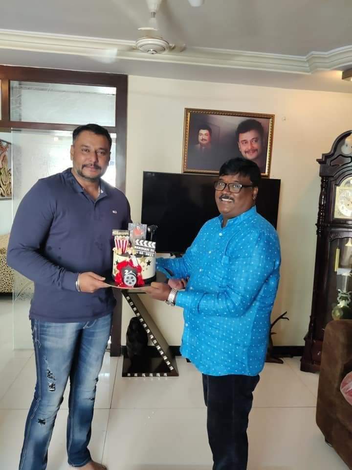 DFDH7999's tweet photo. Today Exclusive Pic #DBoss #24YearsOfBOSSism #D55 #Darshan
@dasadarshan @Darshanfans171 @DBossTrends @DSS_TeamMandya @Dcompany171 https://t.co/fLXPNhTNqr