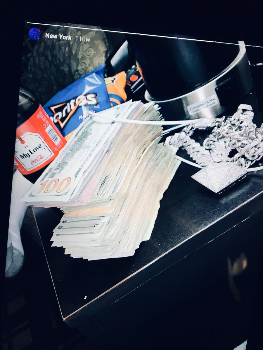 WwwShawna's tweet image. Because everyone else IS #DonatingMoney to him not kidding look at this photo on his Instagram account 😢 And I’m living on #DisabilityIncomePoverty I’m #Disabled &amp;amp; I’m #Indigenous #aaronCartersMoney