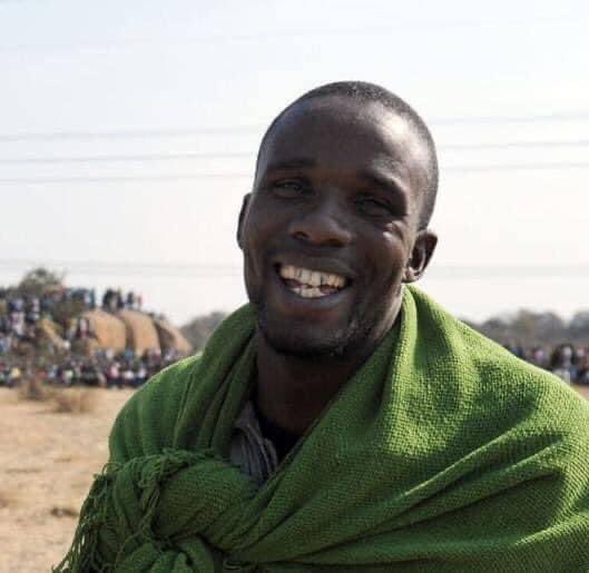 "The life of a black person in Afrika is so cheap, Bayosibulala,basigqibe baphinde futhi bathola abanye babafake nabo bathole futhi le mivuzo engenzinto empilweni yomntu omnyama"-