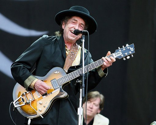 16th August 2009 - Bob Dylan performs at Harveys Lake Tahoe Outdoor Arena, Stateline, Nevada on the final show of his US Summer tour. For more info click facebook.com/BobDylanOnthis…