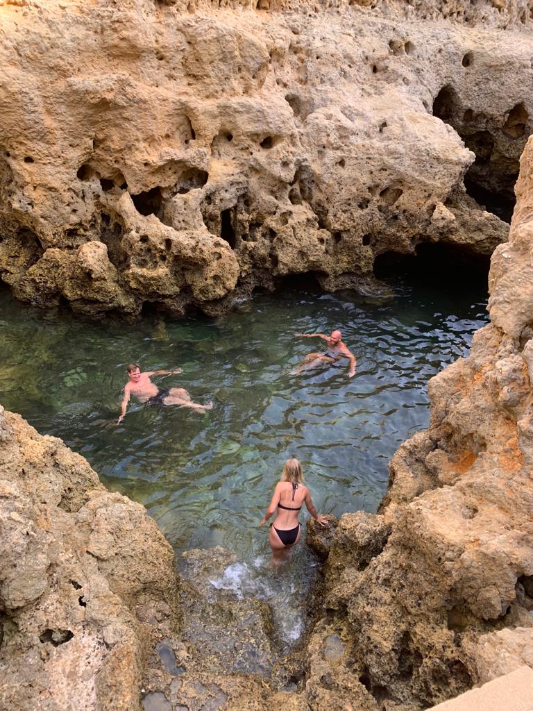 Na een paar weekjes badderen weer aan werk.
