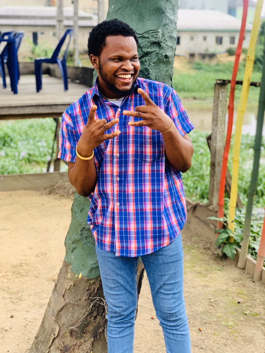 dami_morelife's tweet photo. Your Monday morning thoughts set the tone for your whole week. See yourself getting stronger, and living a fulfilling, happier and healthier life.” #mondaythoughts #CelebrityMasterChef #Haiti #morelife https://t.co/0oJqqYcxMD