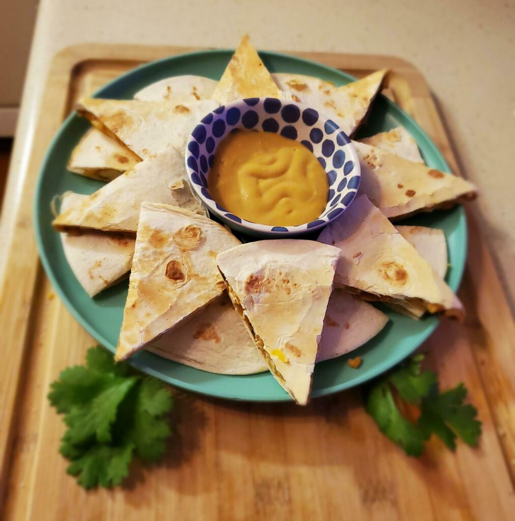 Chicken quesadillas 😋  #FoodPorn #DewMalKitchen