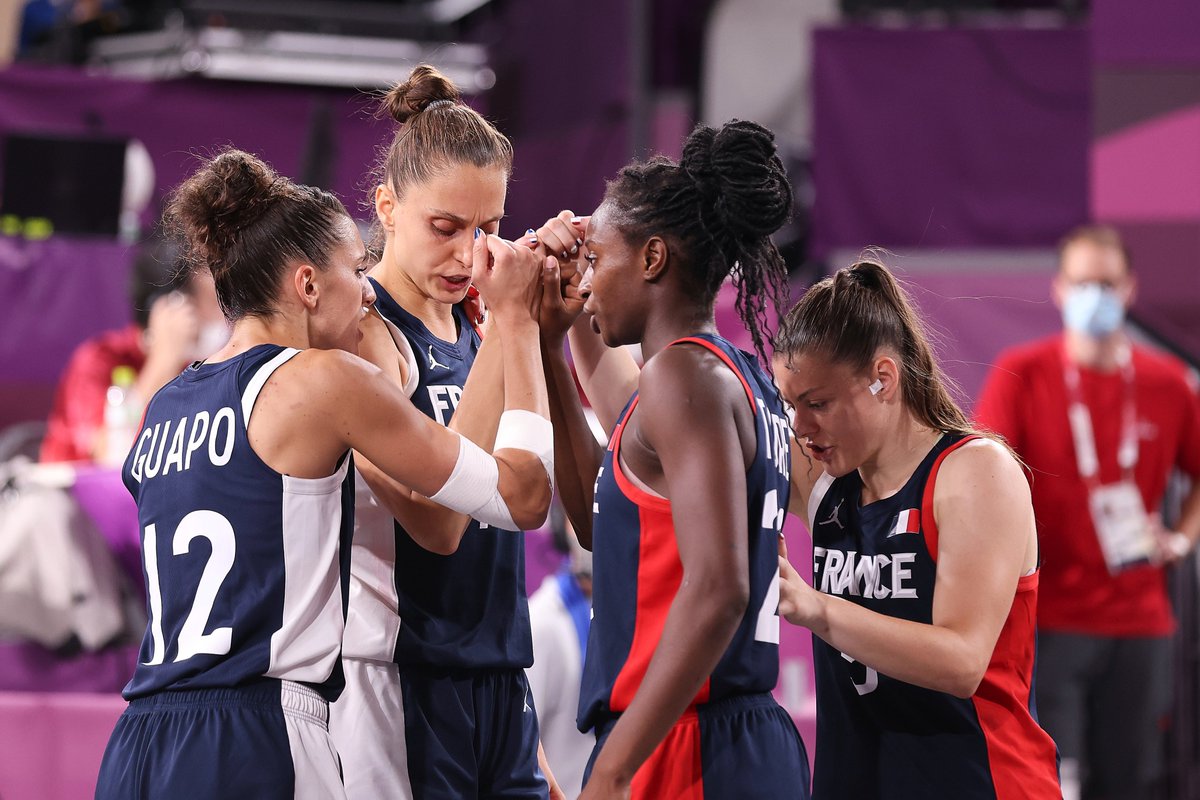 3x3ffbb's tweet photo. Bonne semaine ! ☀
Et rendez-vous du 10 au 12 septembre pour la @FIBA3x3  Europe Cup présentée par la @Caisse_Epargne  ! #3x3Europe

📍 Place du Trocadéro
🎫 Entrée gratuite
🚨 Pass sanitaire exigé

📸 Ann-Dee Lamour/FFBB https://t.co/wMoxHSTxP5