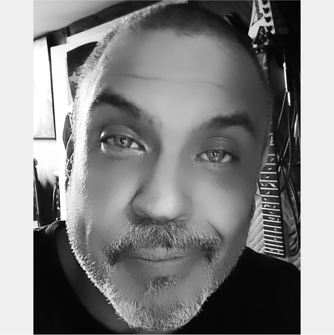 I love Monday's! I love you too!❤️ You and U and U and U too!
👈👀👉
#voiceactor 
#grateful2B
#betterthanyesterday 
#thetimeisnow
#nowisyourtime
#nowisourtime
#shinefromwithin 
#UwillneverBwithout
#lackisanillusion
#loveistruth
#loveiswhoyoureallyare 
#URallawesome💥
🤜🏼🎙️🤛🏾