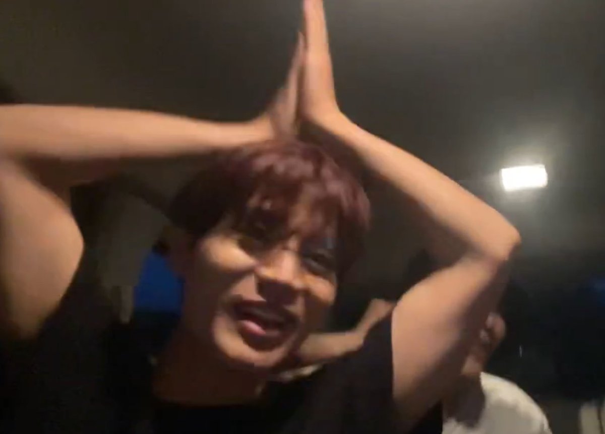 머리 위에서 샴푸 이거 하는 거 공감 ㅋㅋㅋㅋㅋㅋㅋㅋㅋㅋㅋㅋㅋㅋㅋㅋ